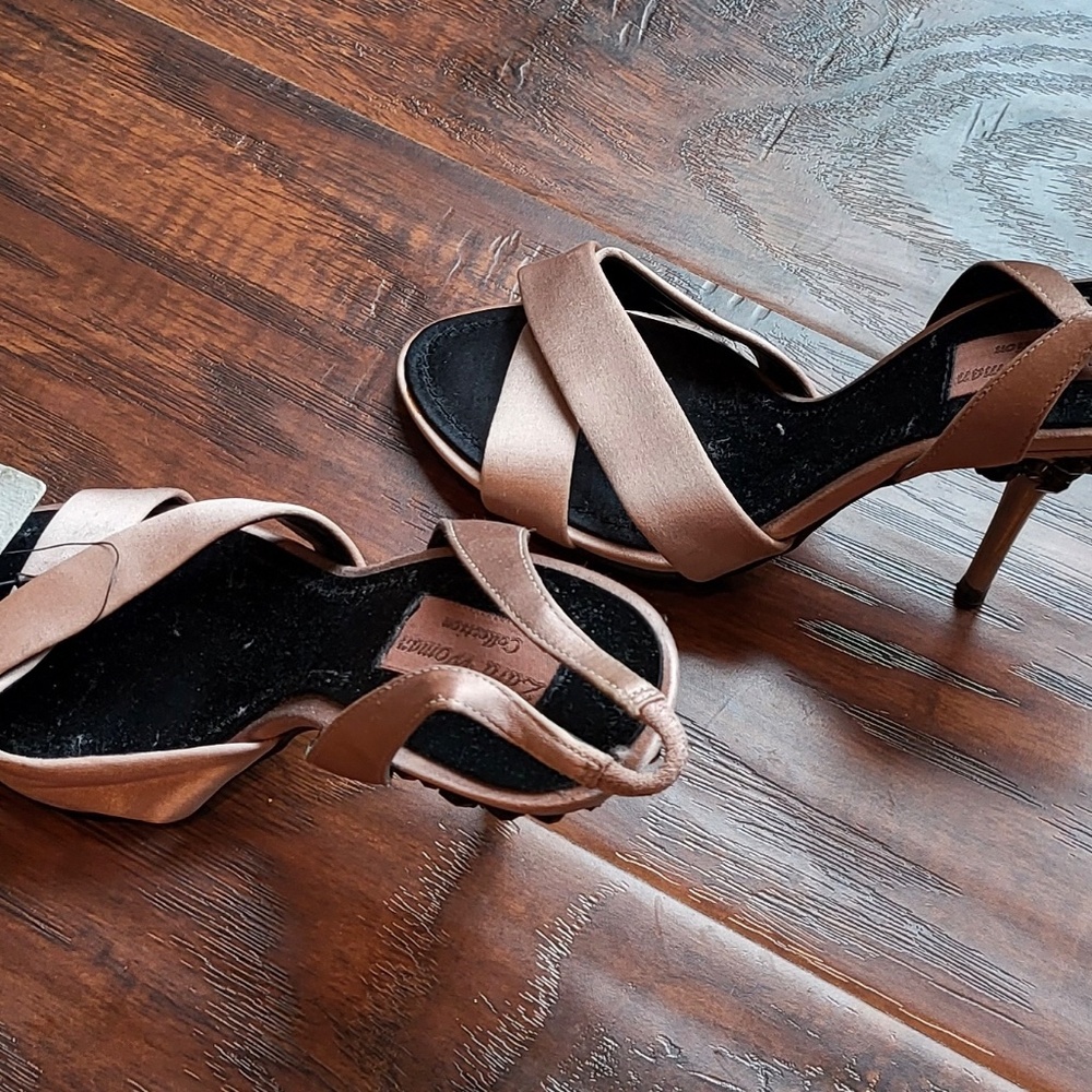 Shoes - Picture 5 of 12